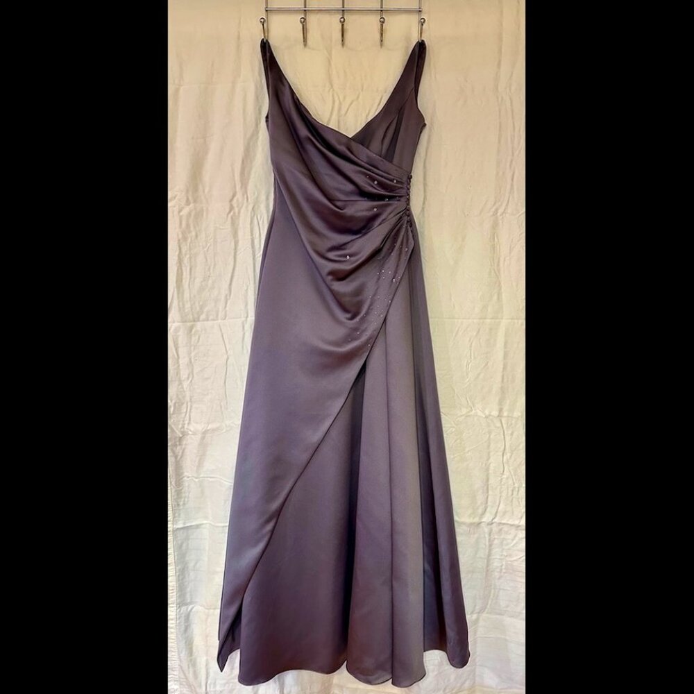 Simple, yet elegant Lilac Dress with Ruching